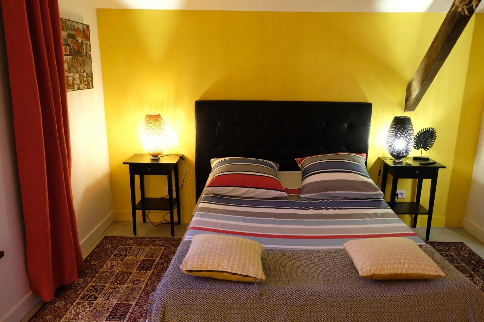 Guest house La Maison Jaune A La Janaie Parigne